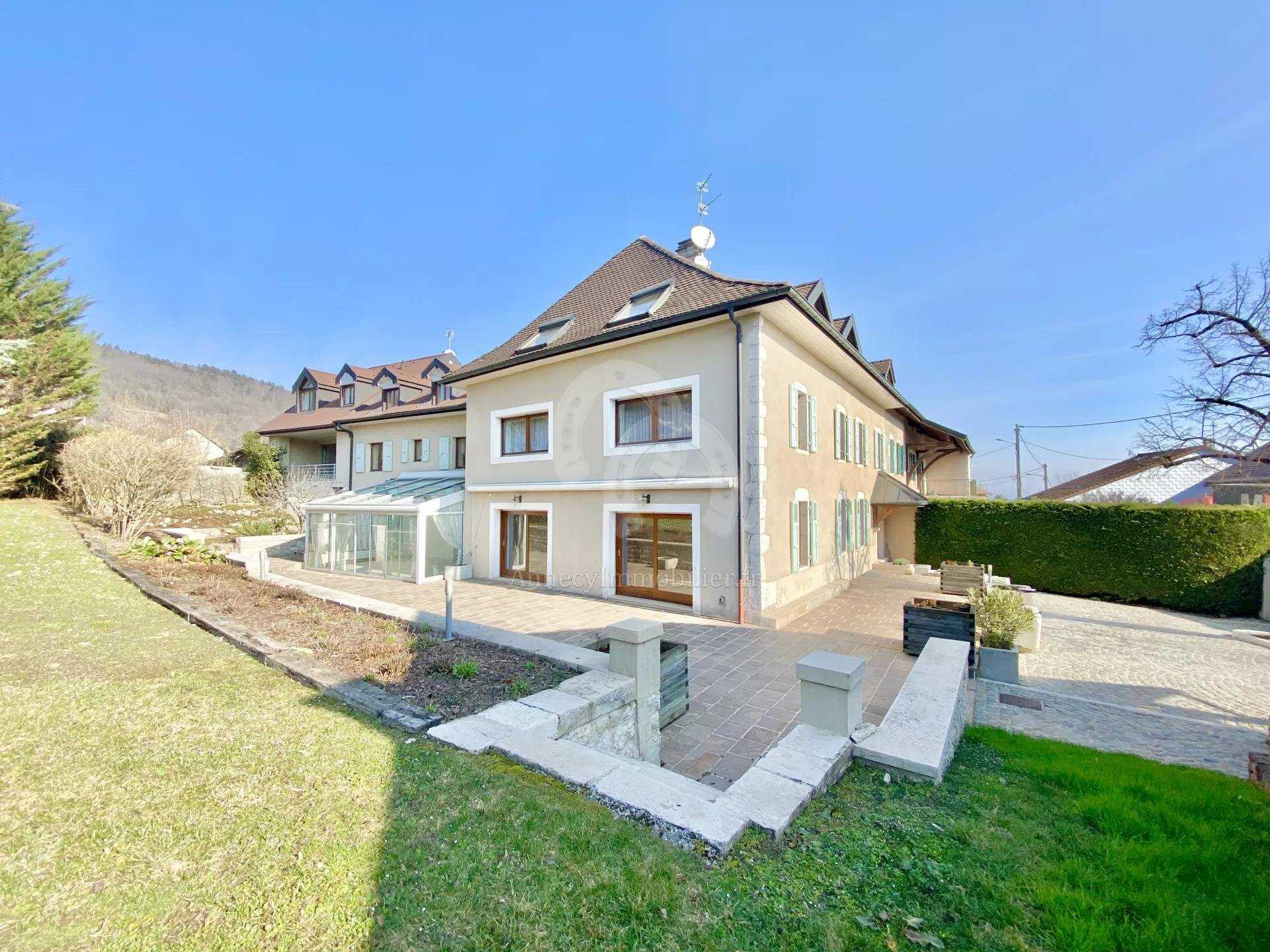 casa no Divonne-les-Bains, Auvérnia-Ródano-Alpes 10816656