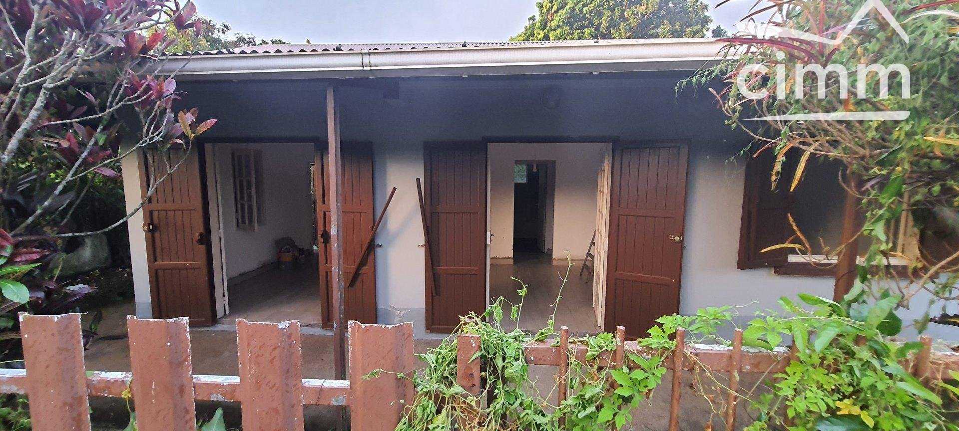 σπίτι σε Sainte-Suzanne, La Réunion 10816698