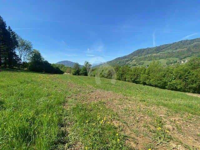 Land in La Rochette, Auvergne-Rhone-Alpes 10816767