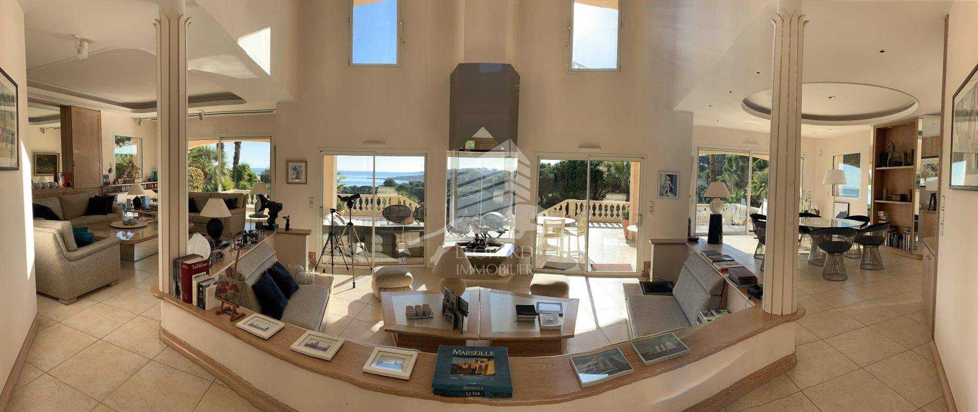 Casa nel Sainte-Maxime, Provenza-Alpi-Costa Azzurra 10816792