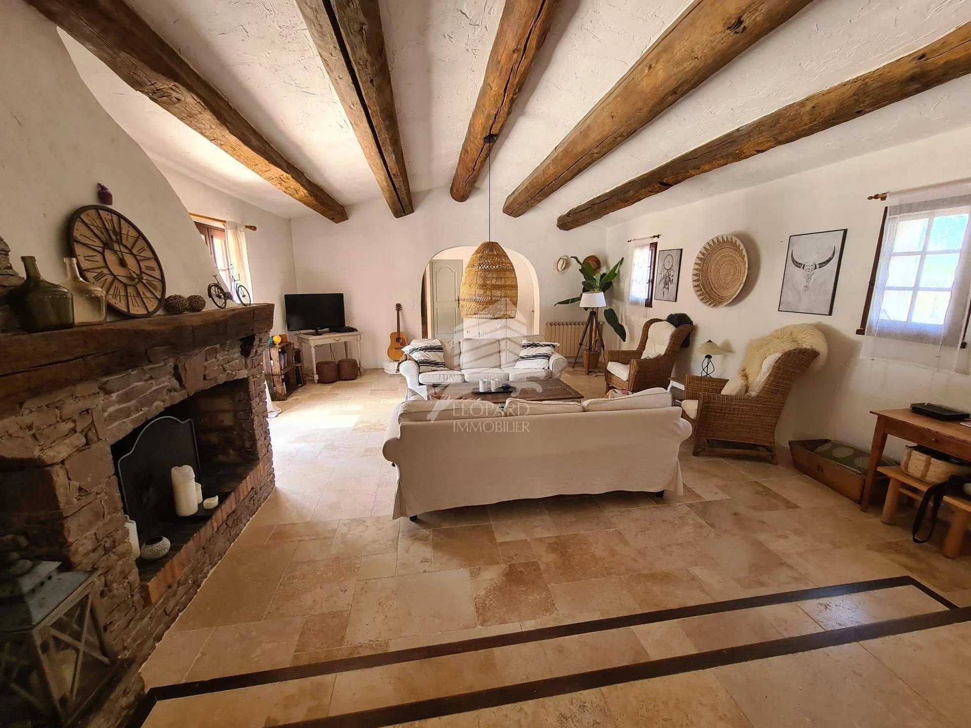 rumah dalam Roquebrune-sur-Argens, Var 10816817