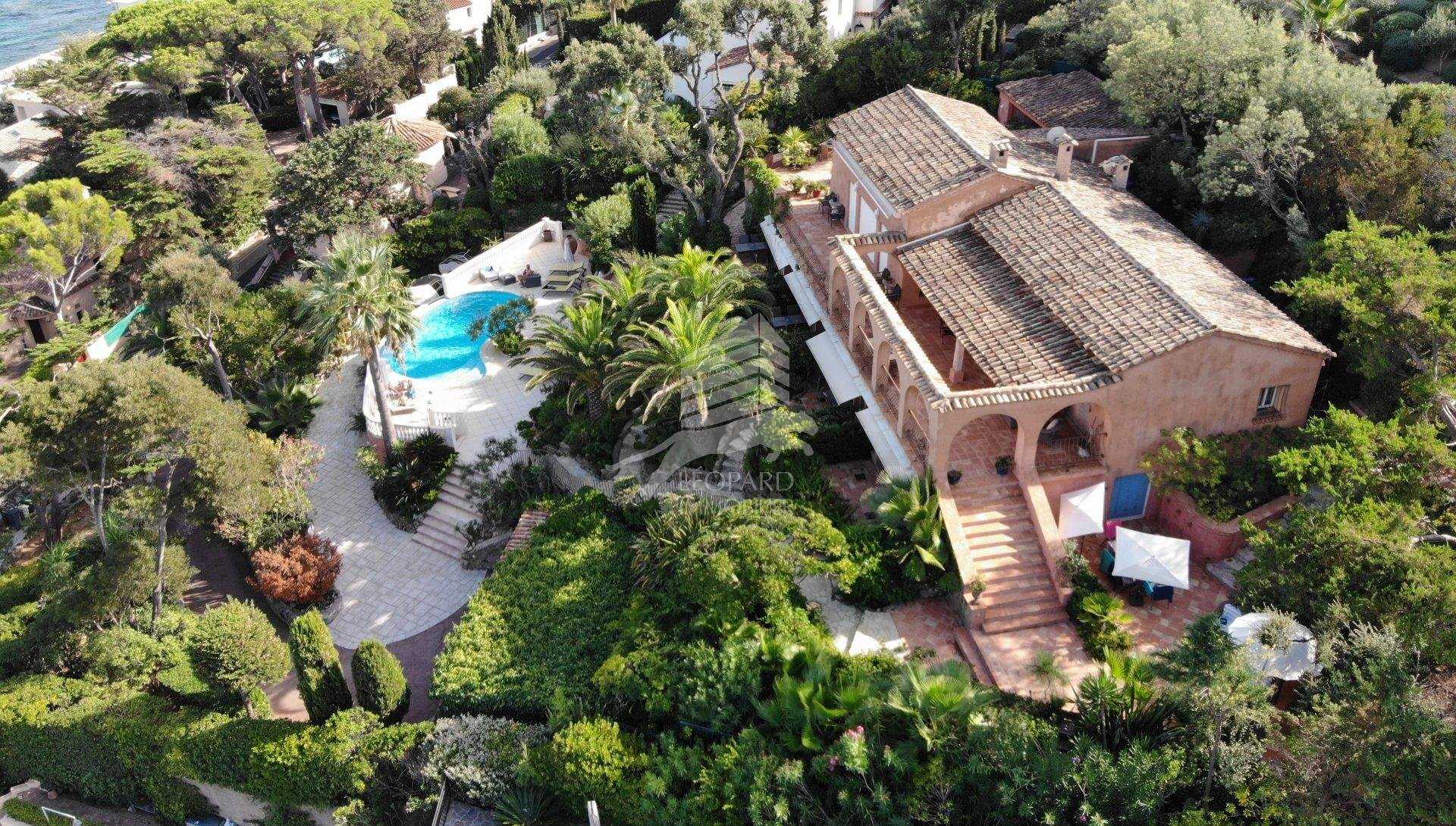 Hus i Sainte-Maxime, Provence-Alpes-Cote d'Azur 10816823