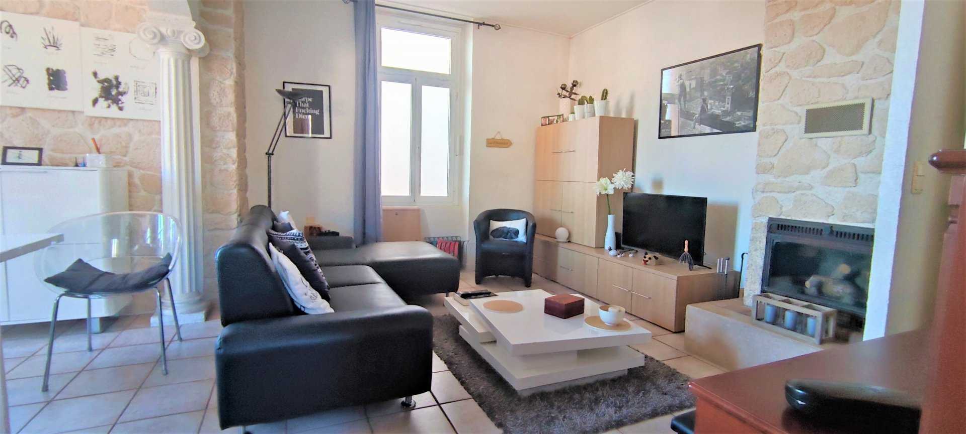 Condominium dans Beausoleil, Provence-Alpes-Côte d'Azur 10816827
