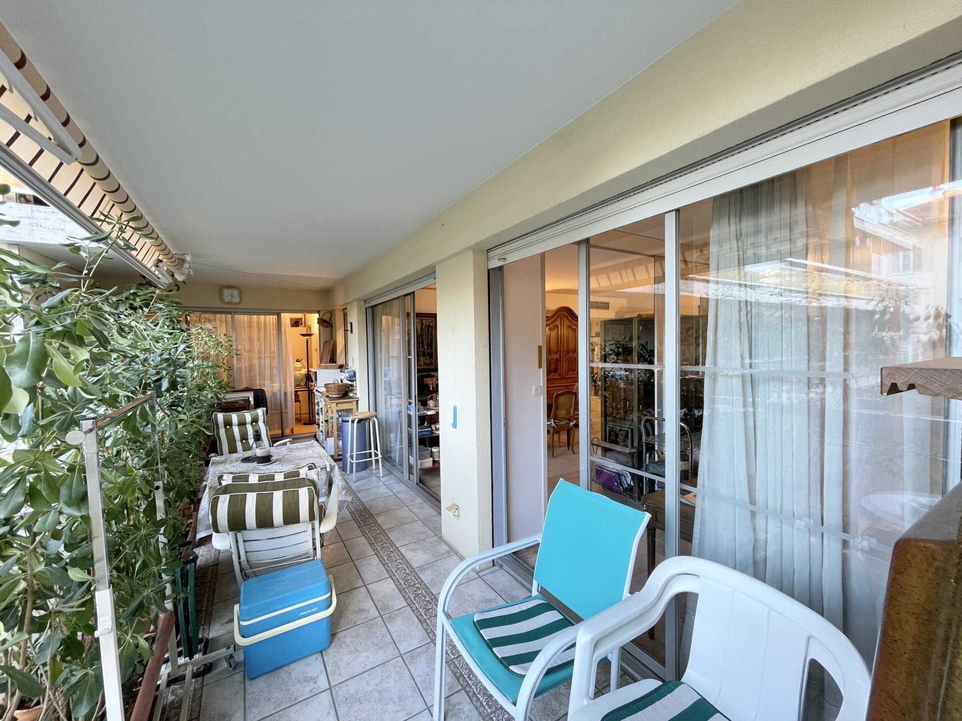 Condominio nel Cannes, Provenza-Alpi-Costa Azzurra 10816877