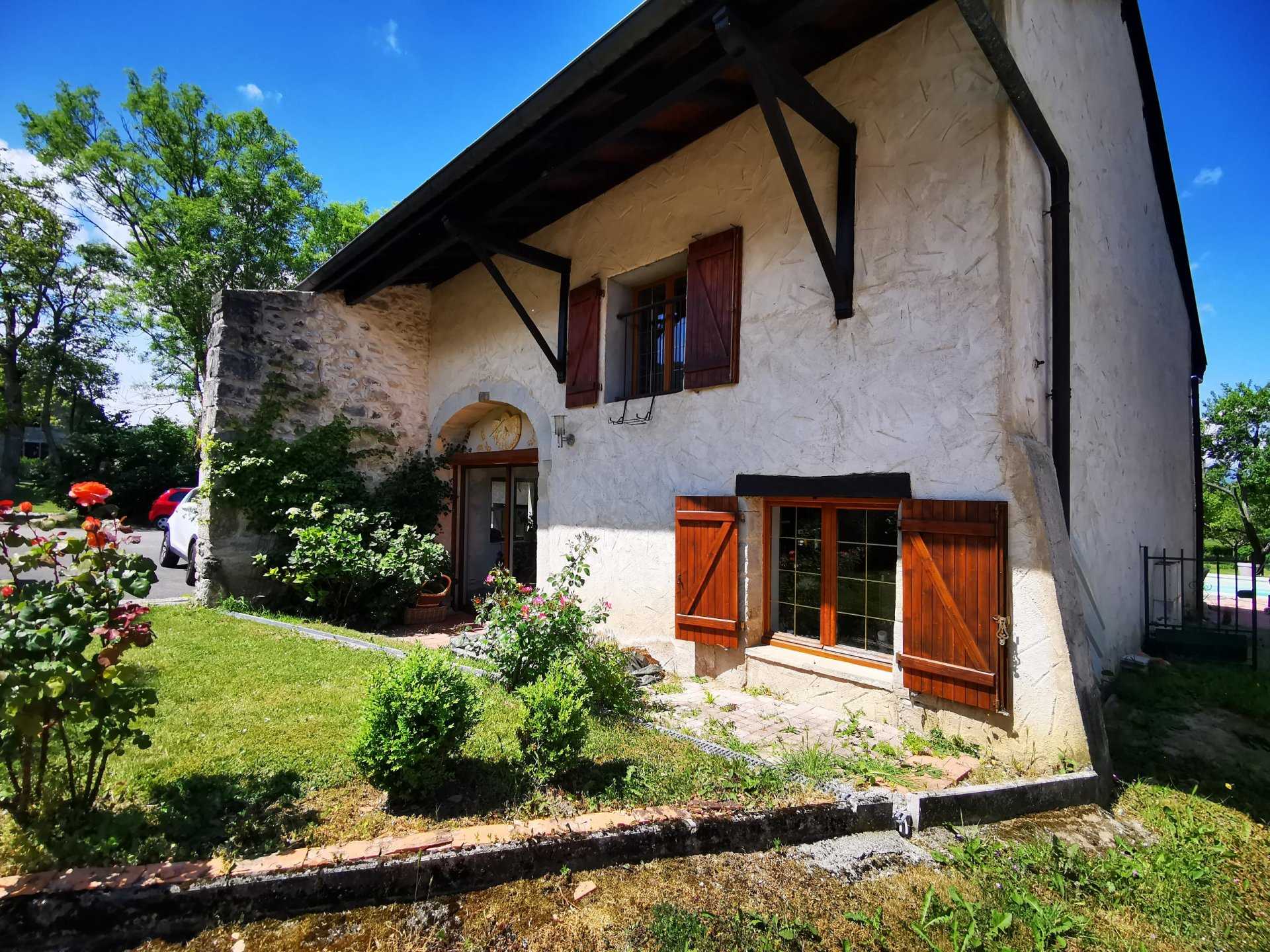 Condominium in Présilly, Haute-Savoie 10816983