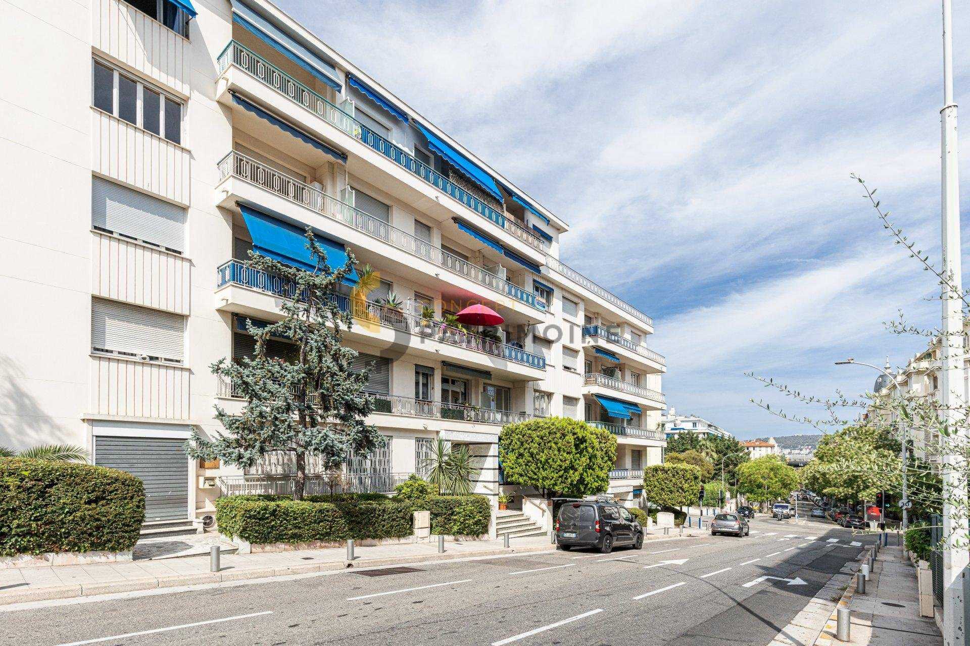 公寓 在 Nice, Alpes-Maritimes 10817040
