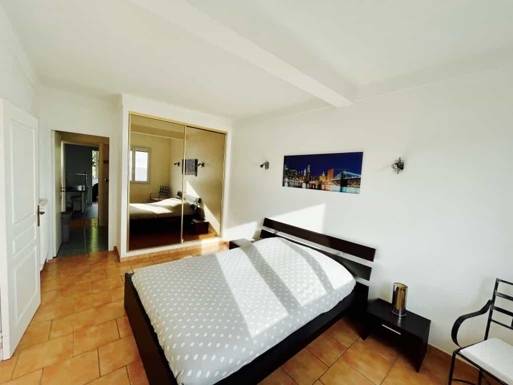 公寓 在 濱海博利厄, 普羅旺斯-阿爾卑斯-藍色海岸 10817062