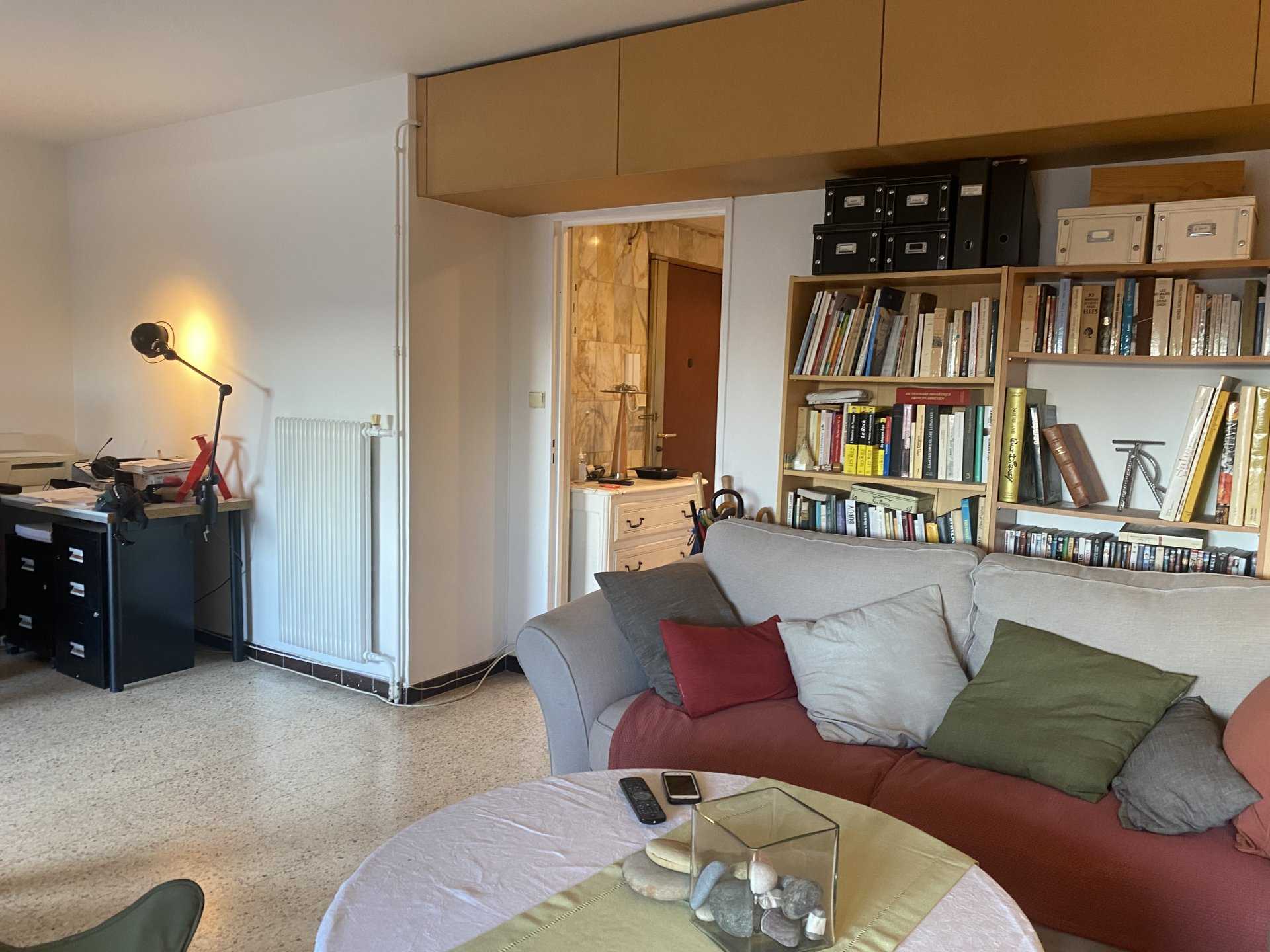 Condominium in Saint-Andre-de-la-Roche, Provence-Alpes-Cote d'Azur 10817068
