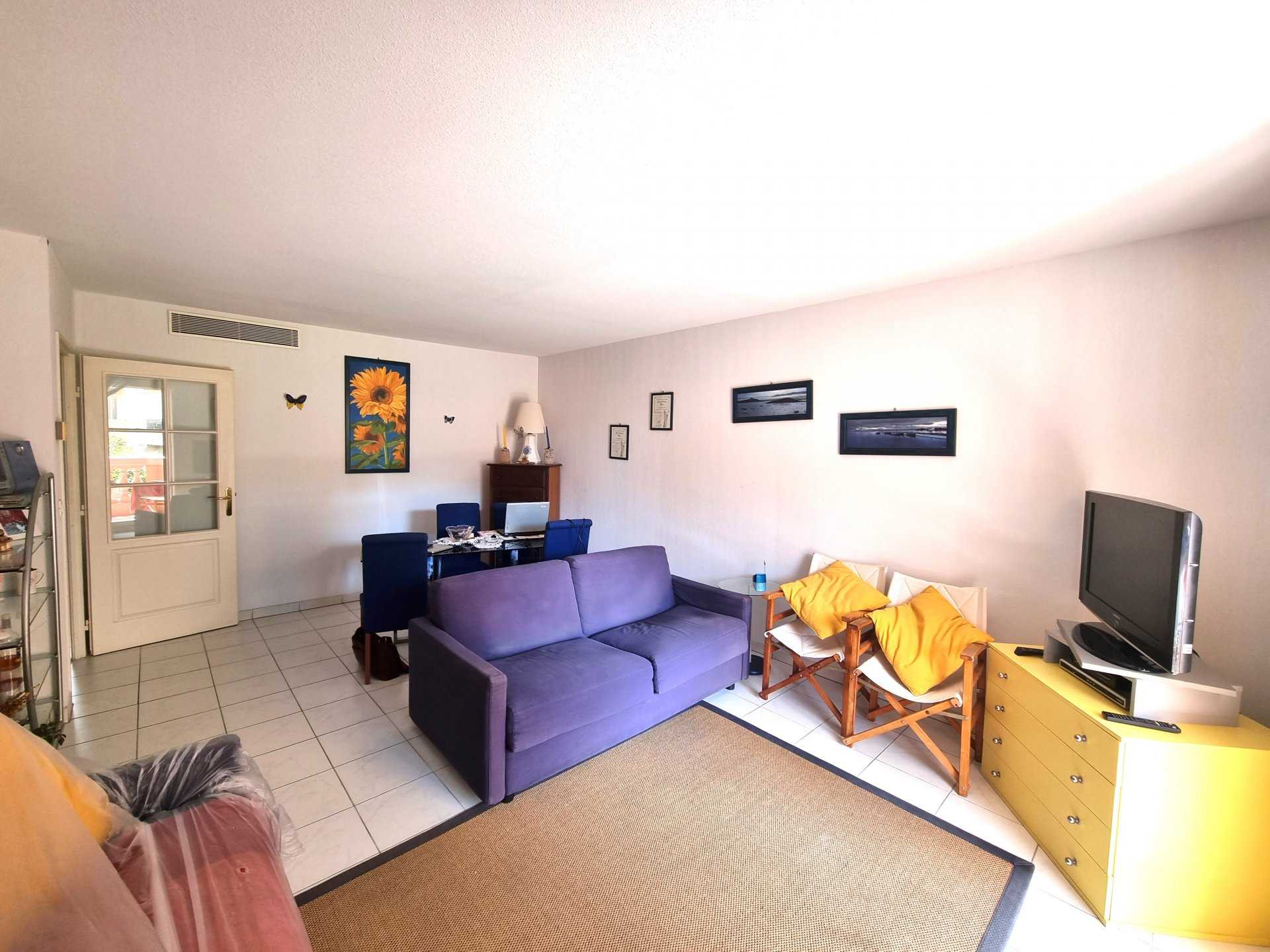公寓 在 Saint-Zacharie, 普羅旺斯-阿爾卑斯-藍色海岸 10817096