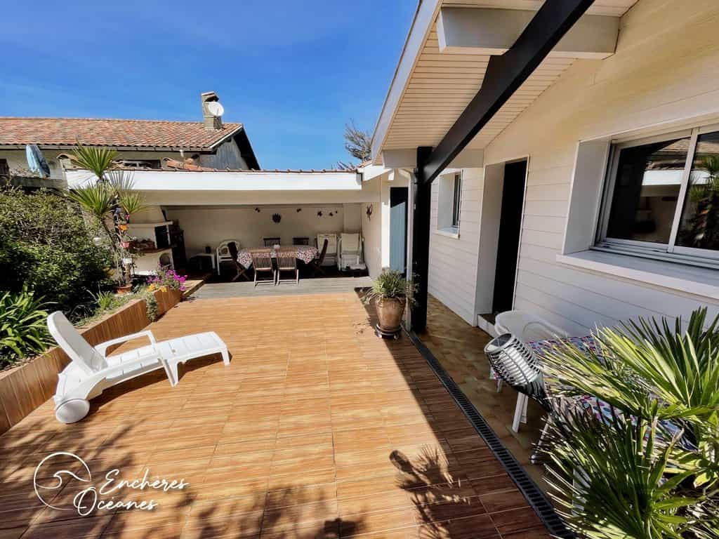 House in Hossegor, Nouvelle-Aquitaine 10817124