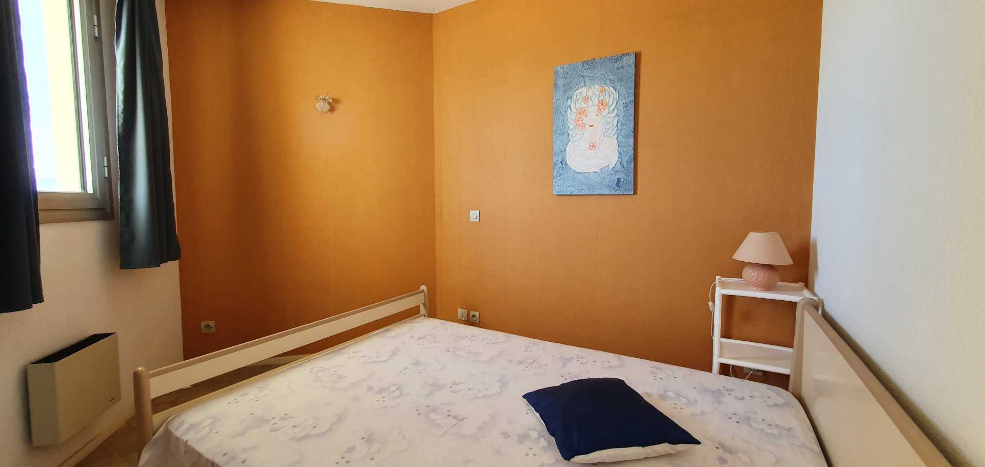 Condominium in Canet-Plage, Occitanie 10817239