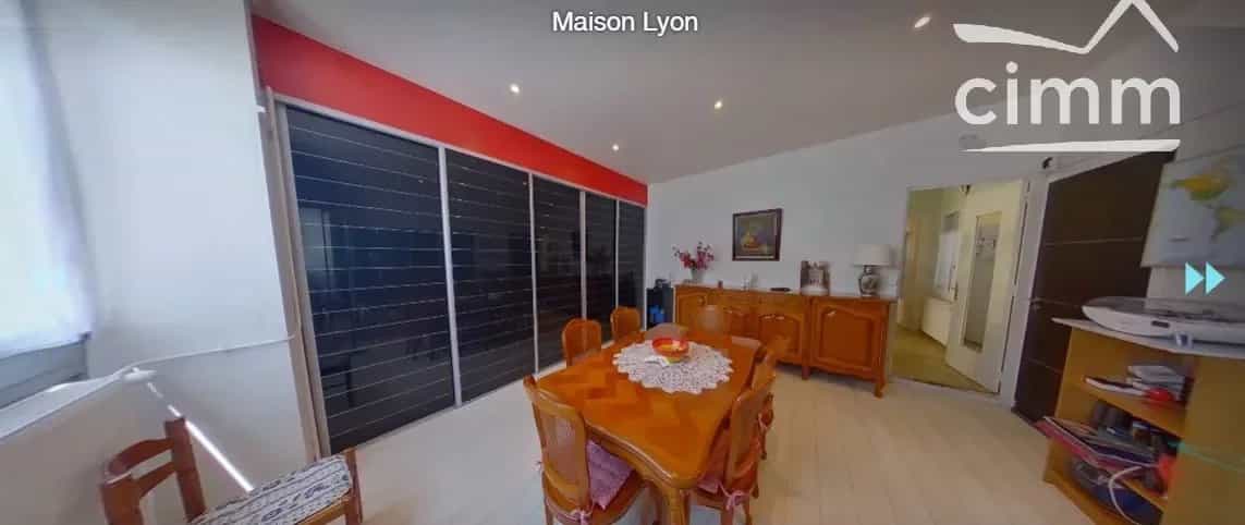 Talo sisään Lyon 8ème, Rhône 10817252
