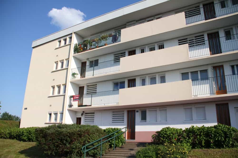 Condominium dans Joue-les-Tours, Centre-Val de Loire 10817286