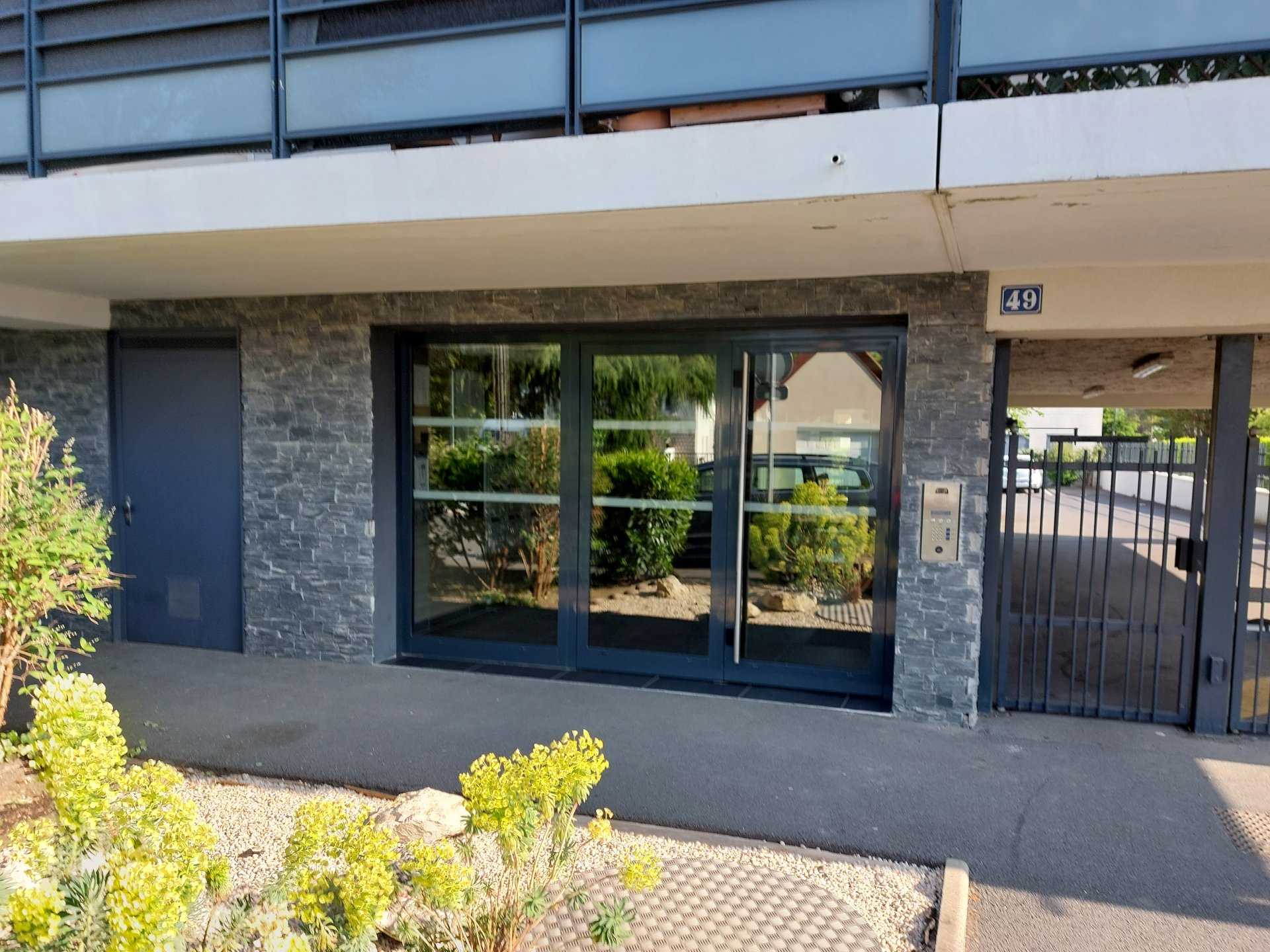 Eigentumswohnung im Saint-Symphorien, Centre-Val de Loire 10817293