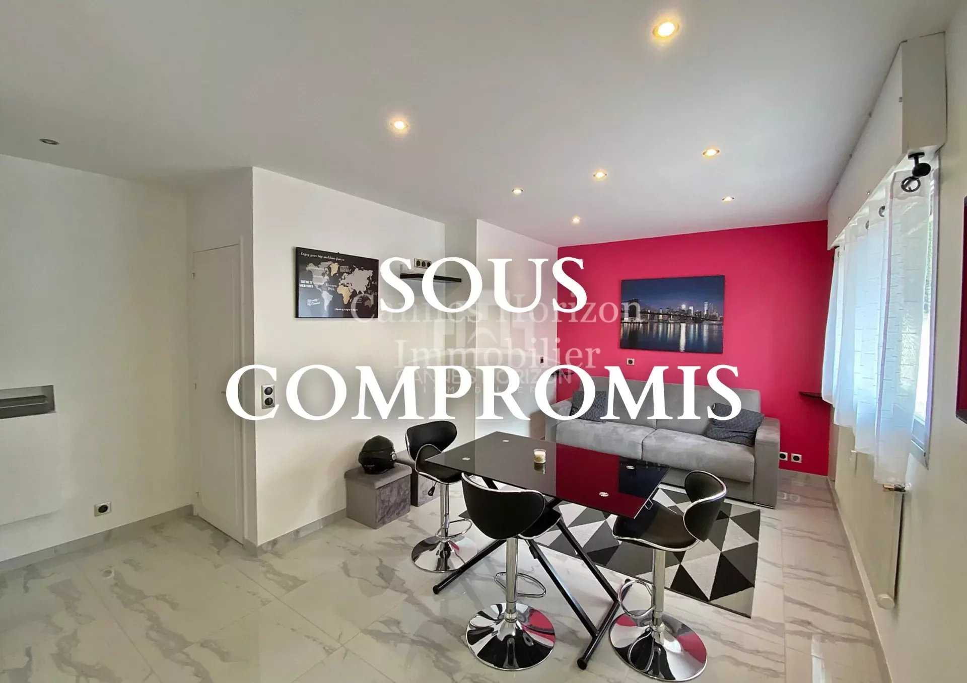 Condominium dans Cannes, Provence-Alpes-Côte d'Azur 10817304