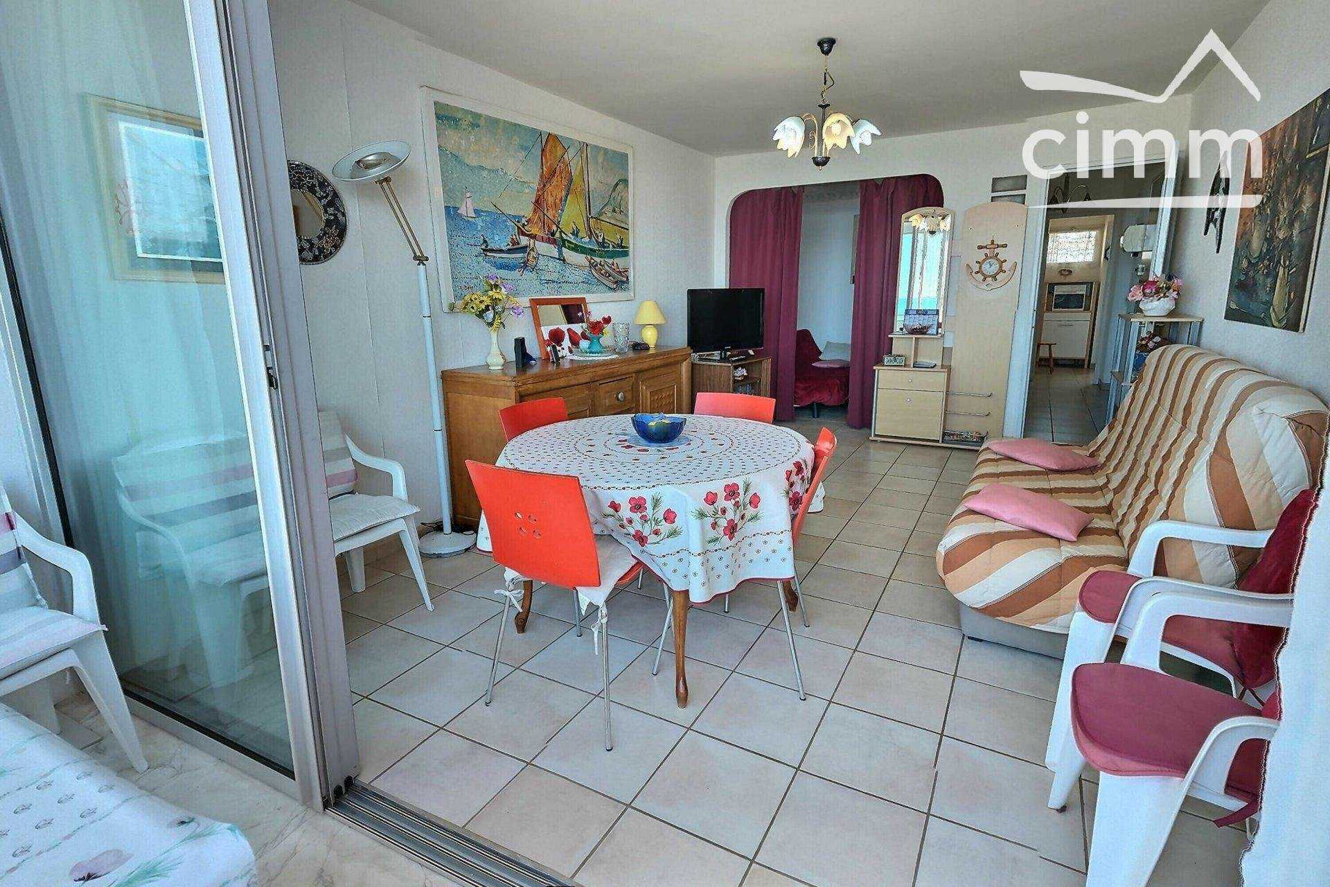 Condominium in Valras-Plage, Occitanie 10817334