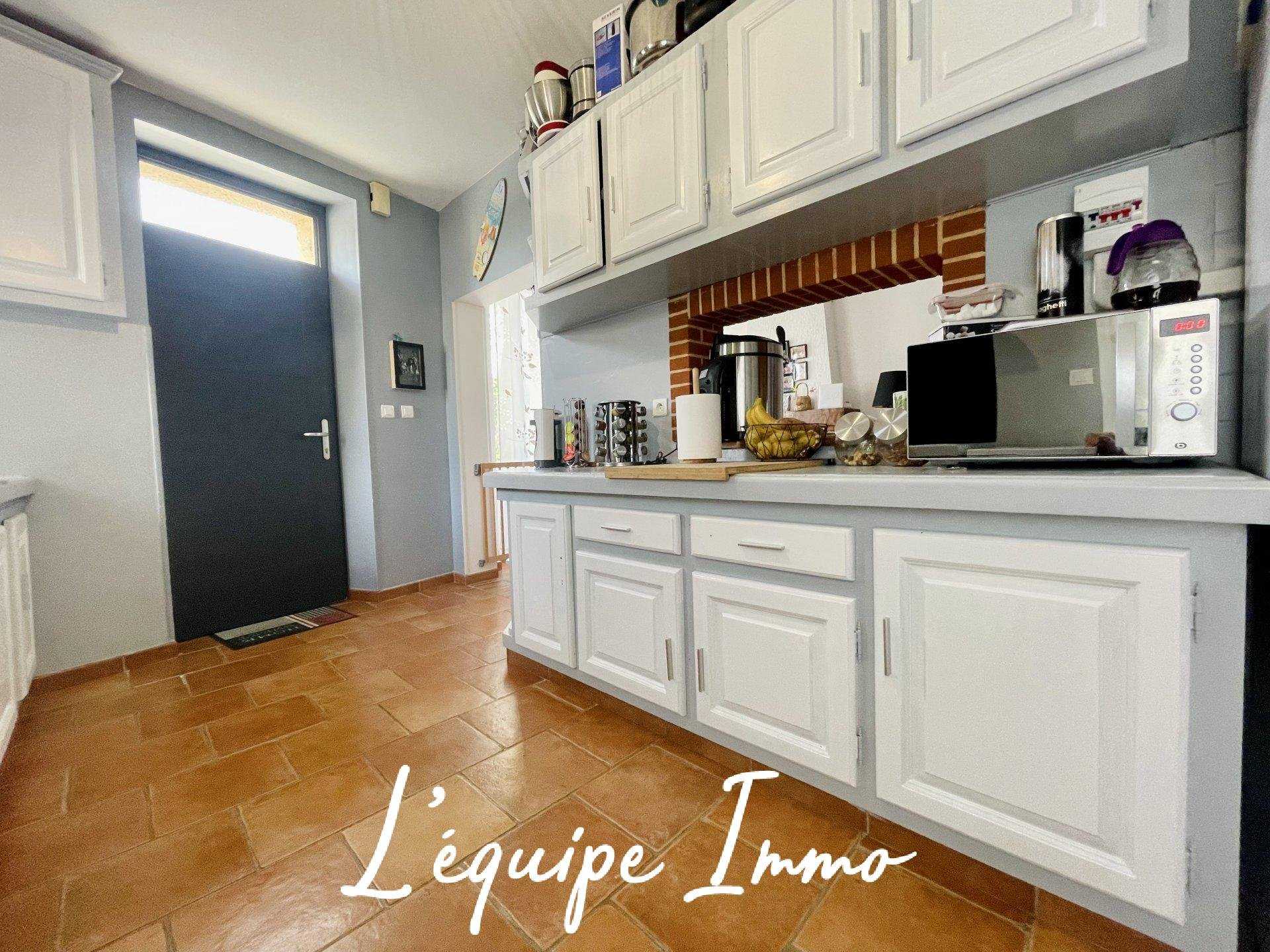 Talo sisään Lombez, Occitanie 10817612