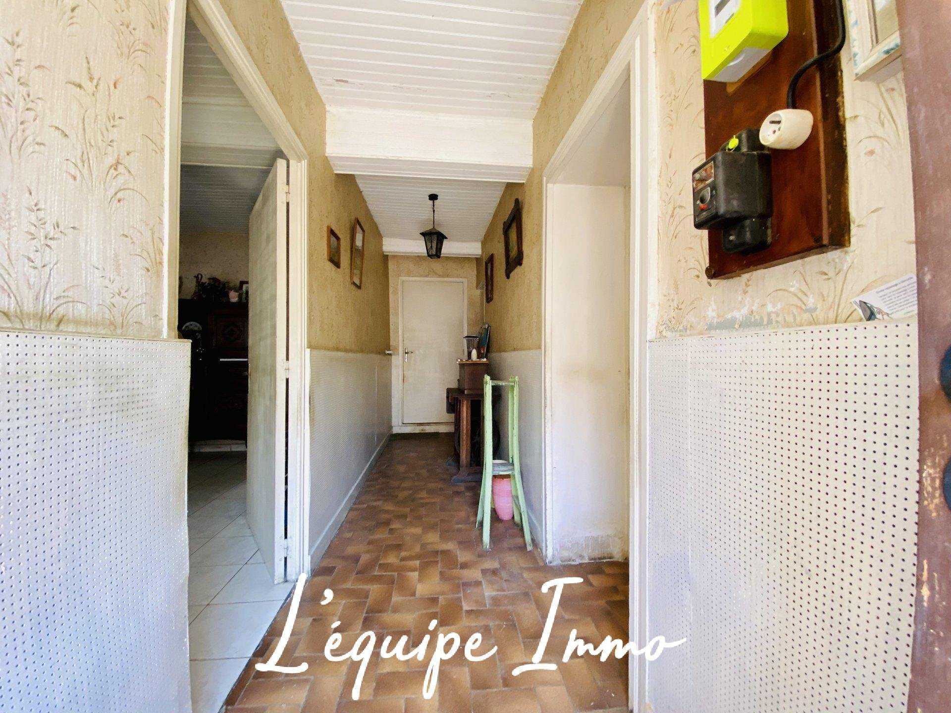 House in L'Isle-Jourdain, Occitanie 10817680