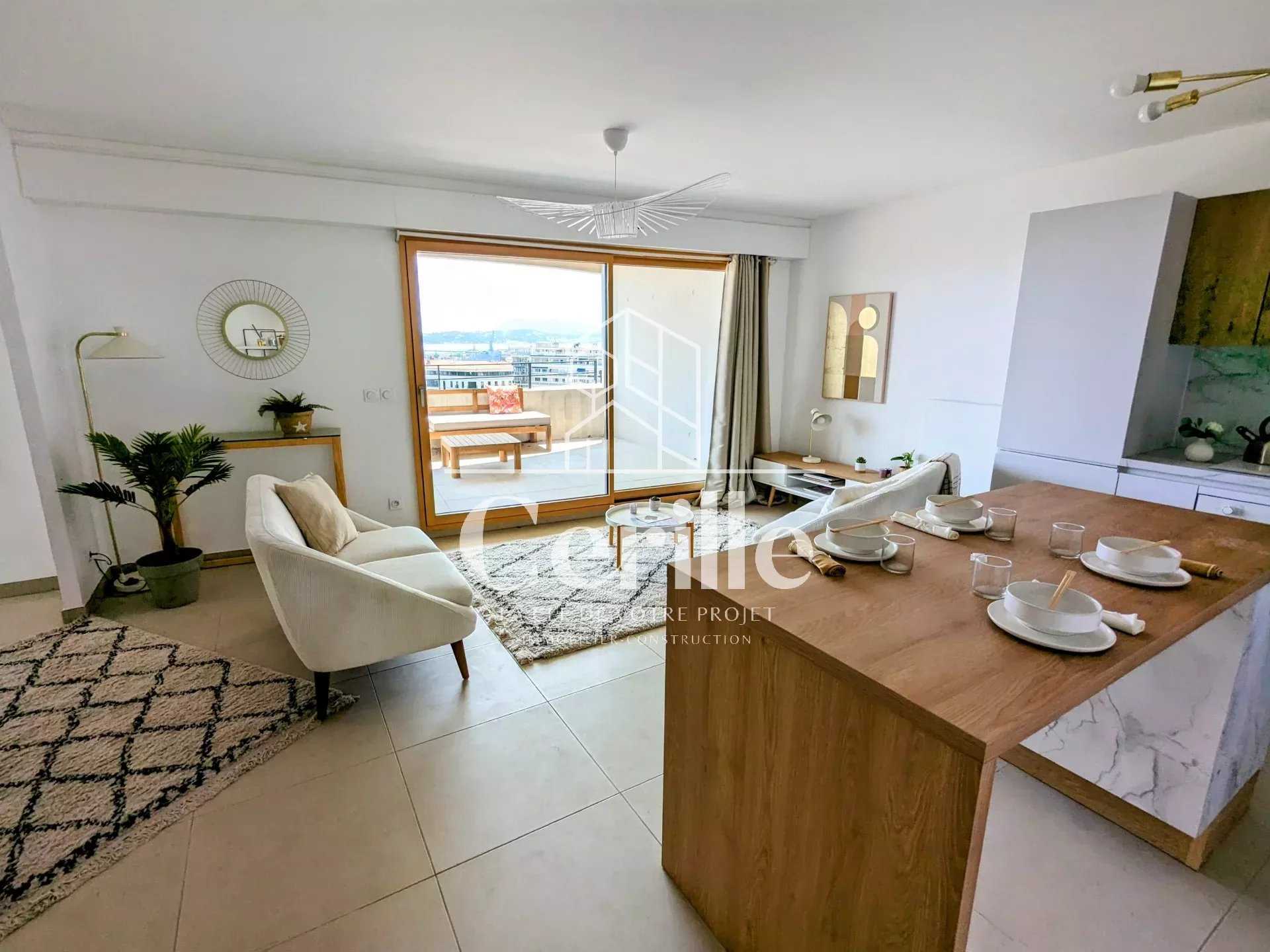 公寓 在 Toulon, Provence-Alpes-Cote d'Azur 10817813