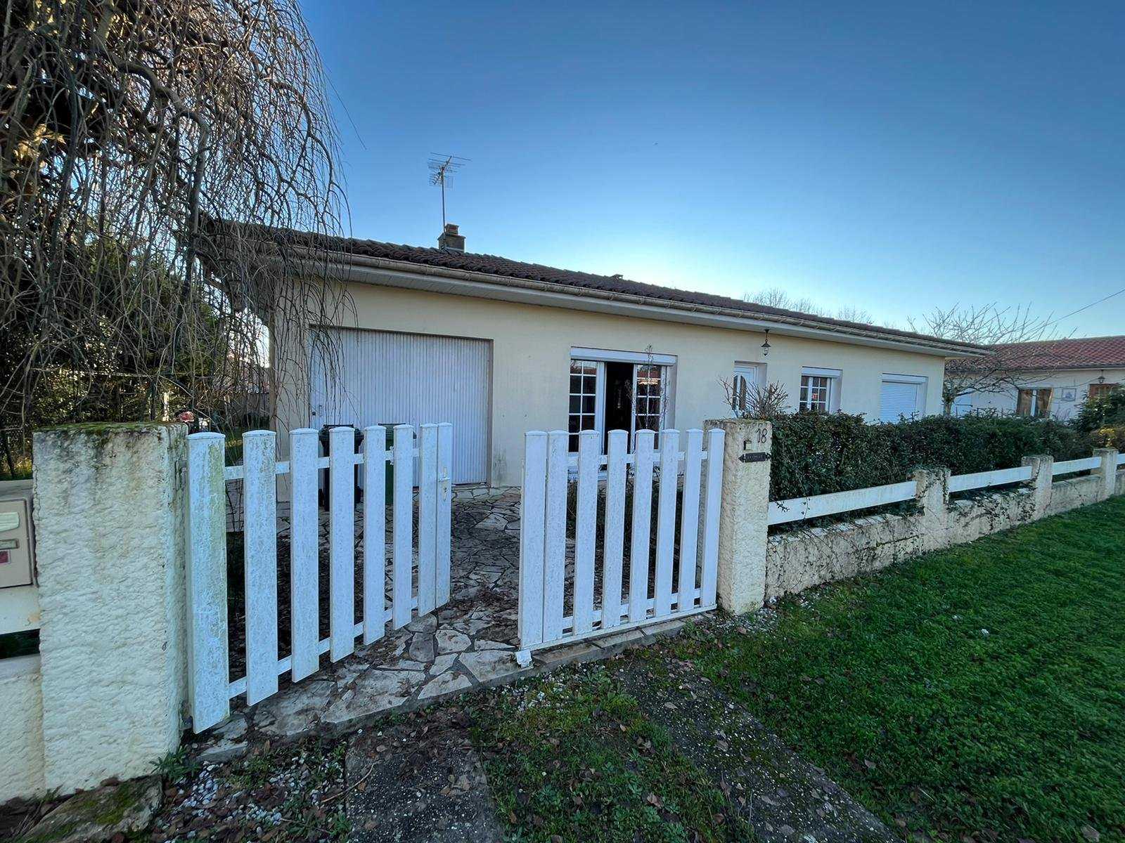 House in Carbon-Blanc, Gironde 10817890