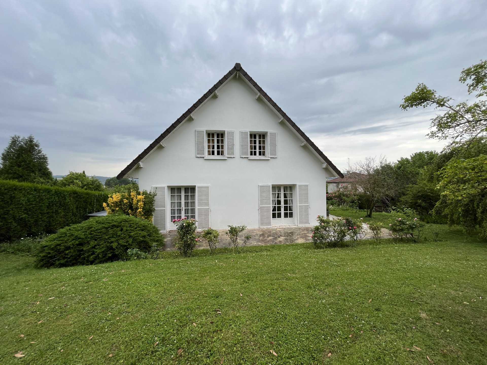 House in Etampes-sur-Marne, Hauts-de-France 10817945