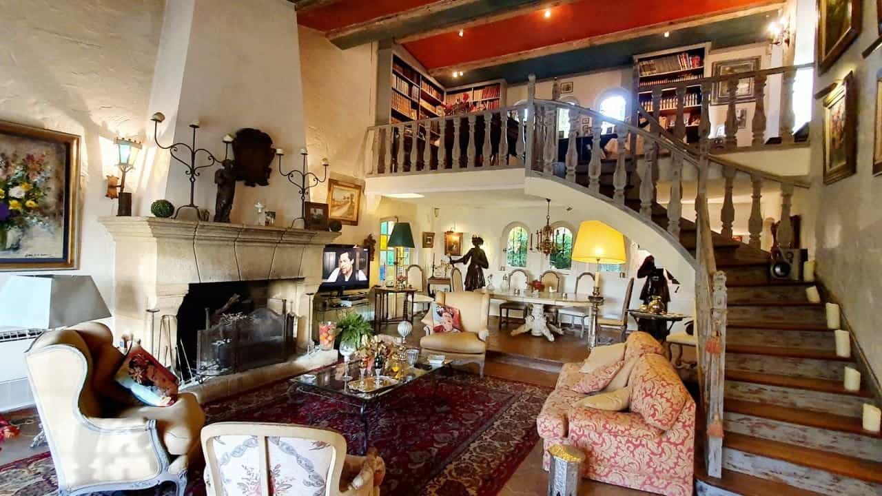 casa no Saint-Paul-de-Vence, Provença-Alpes-Costa Azul 10818005
