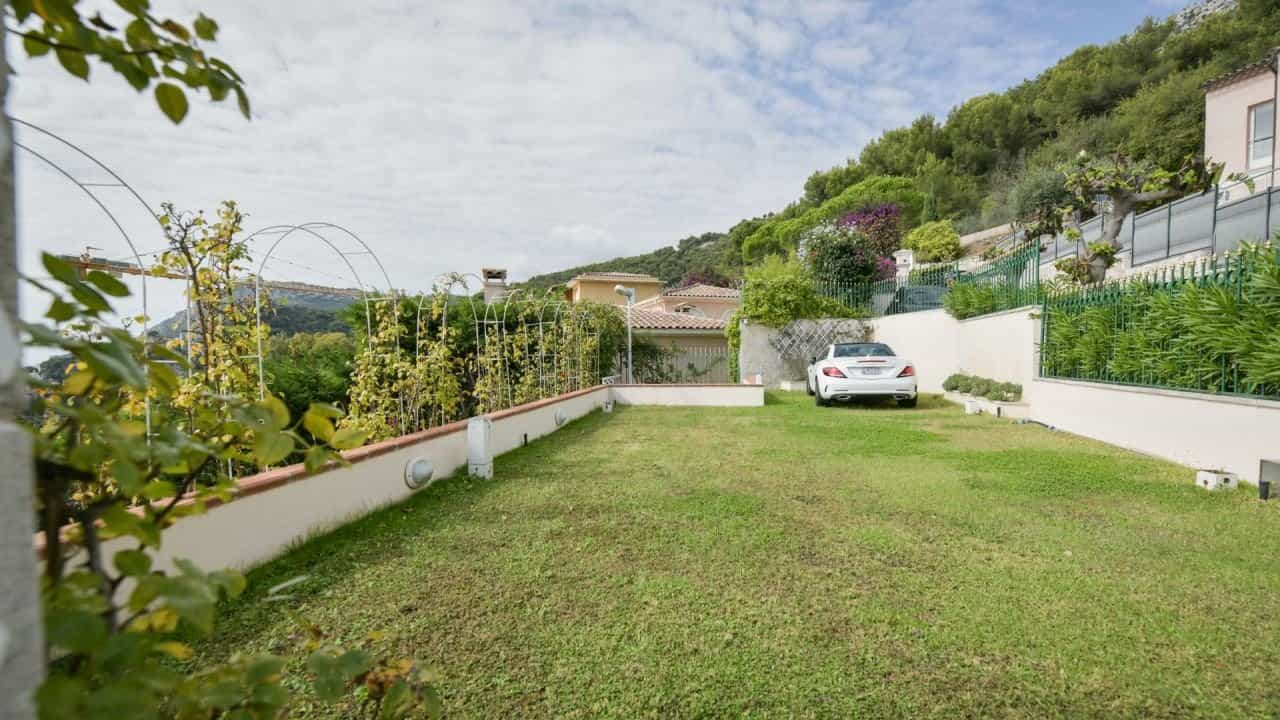 House in Beausoleil, Alpes-Maritimes 10818028