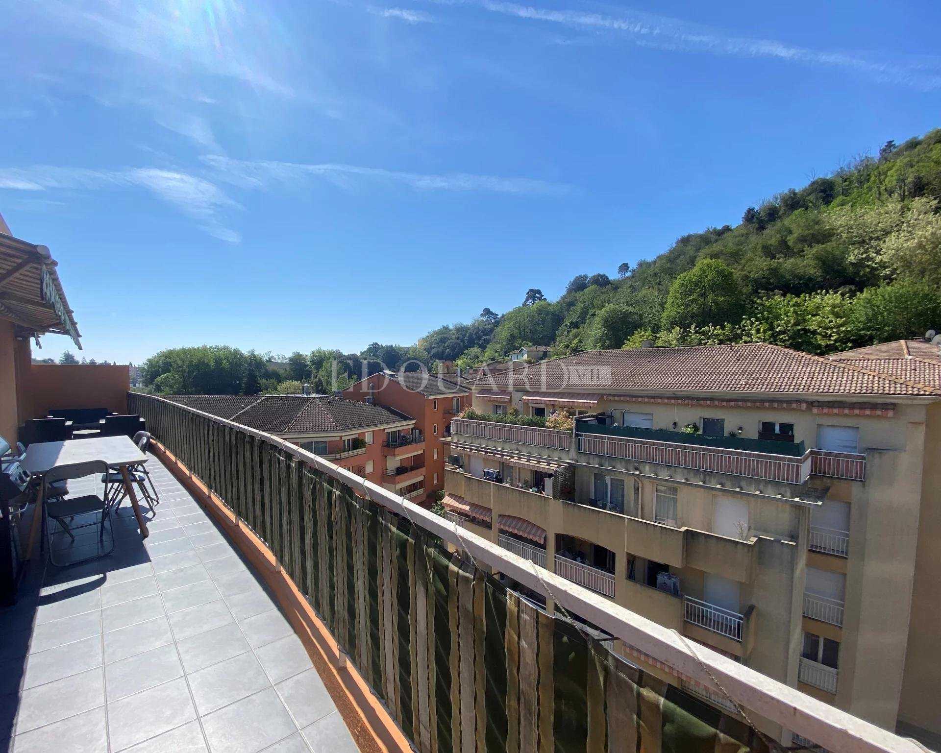 Condominium dans Cabrolles, Provence-Alpes-Cote d'Azur 10818070