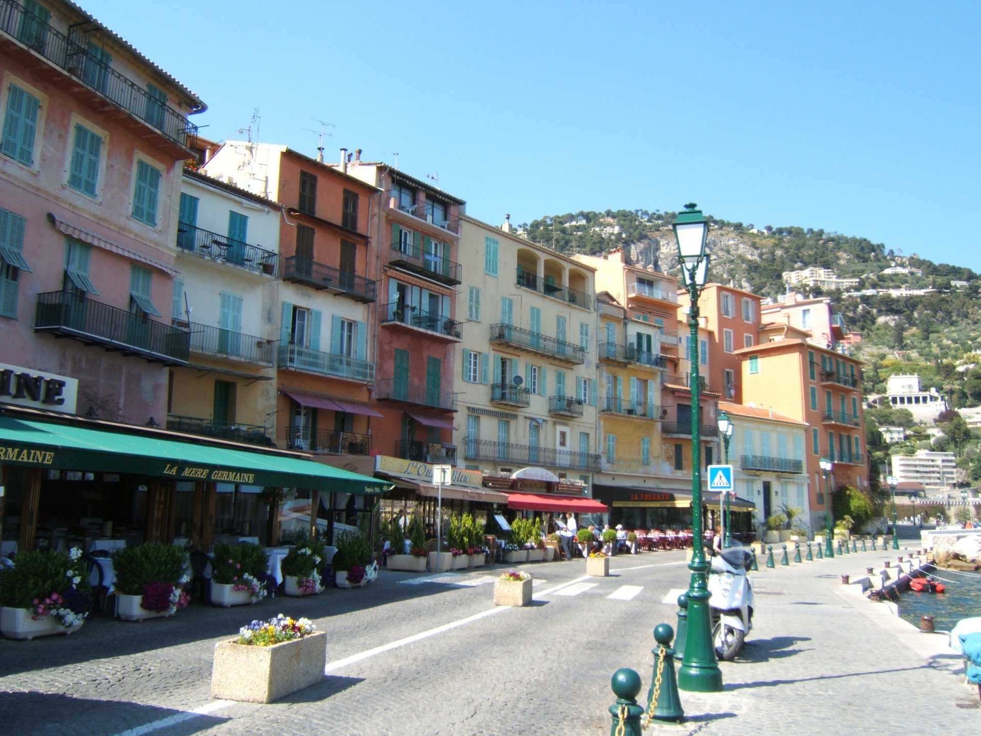 Condominium dans Villefranche-sur-Mer, Alpes-Maritimes 10818144