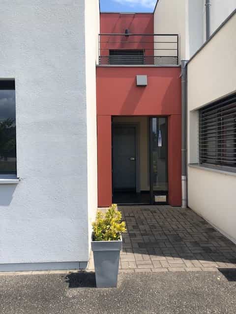 Kontor i Eguisheim, Grand Est 10818166