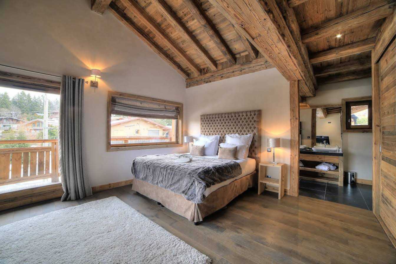 House in Megeve, Auvergne-Rhone-Alpes 10818167