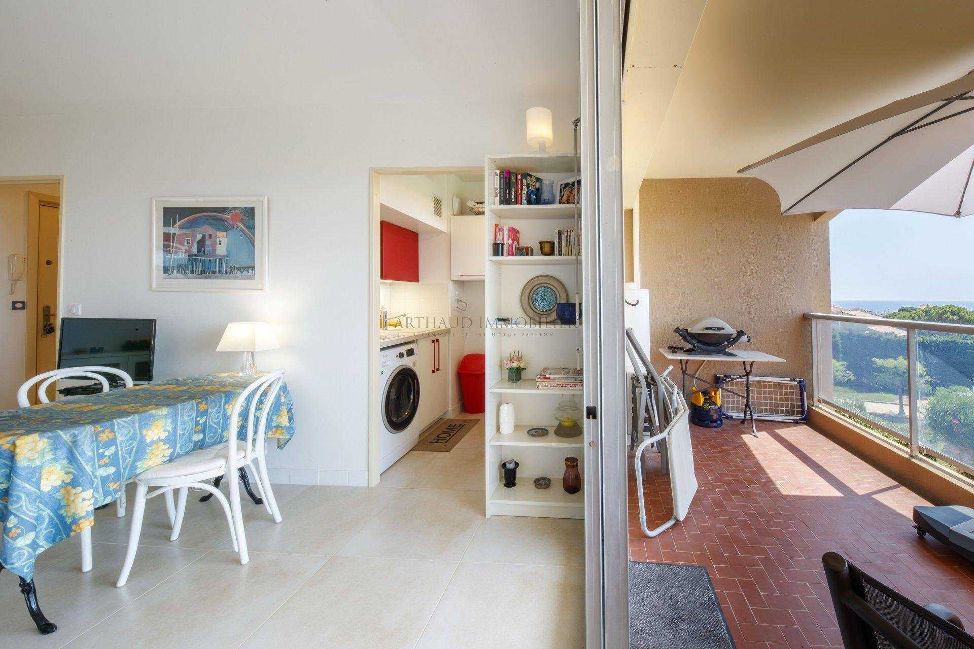 Condominium in Plaine de la Brague, Provence-Alpes-Cote d'Azur 10818200