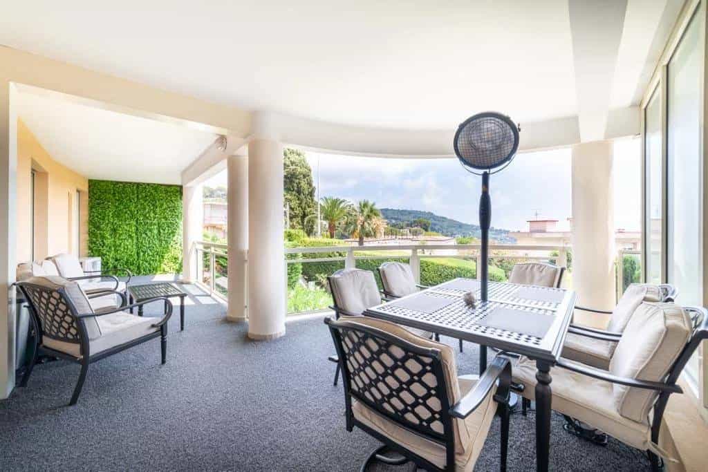 Residential in Le Cannet, Alpes-Maritimes 10818223