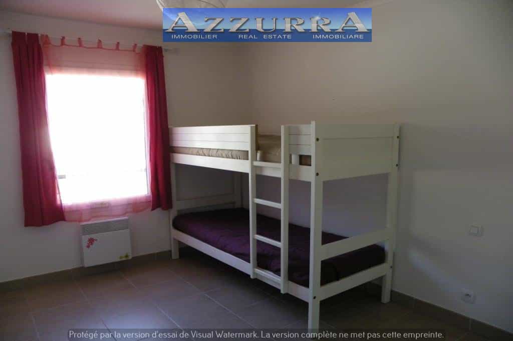 Квартира в Знову, Прованс-Альпи-Лазурний берег 10818267