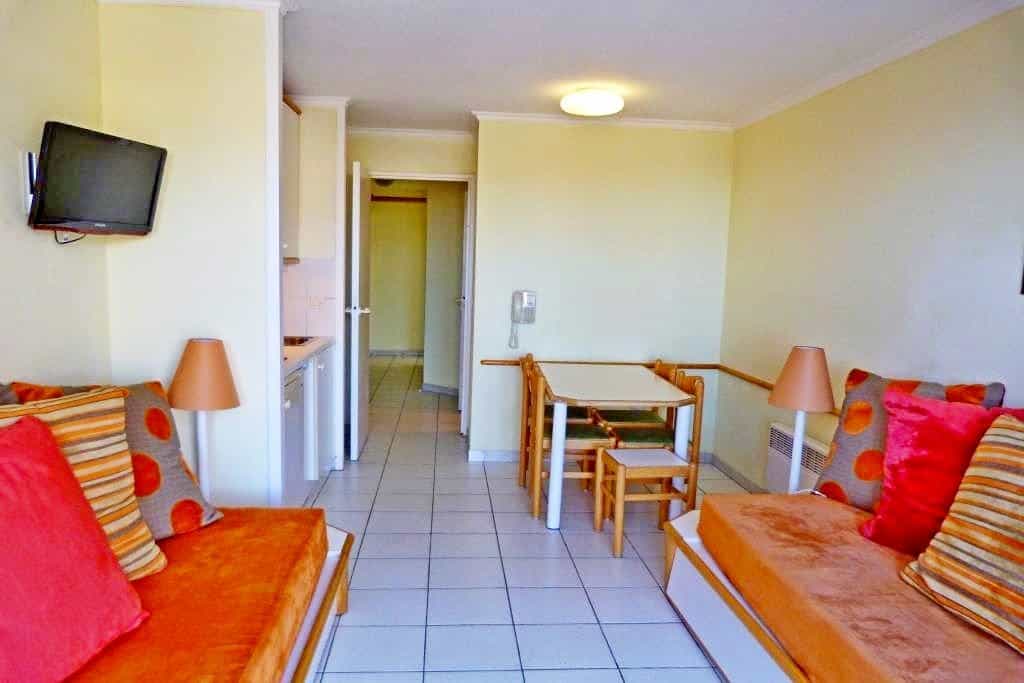 公寓 在 阿蓋, 普羅旺斯-阿爾卑斯-藍色海岸 10818296