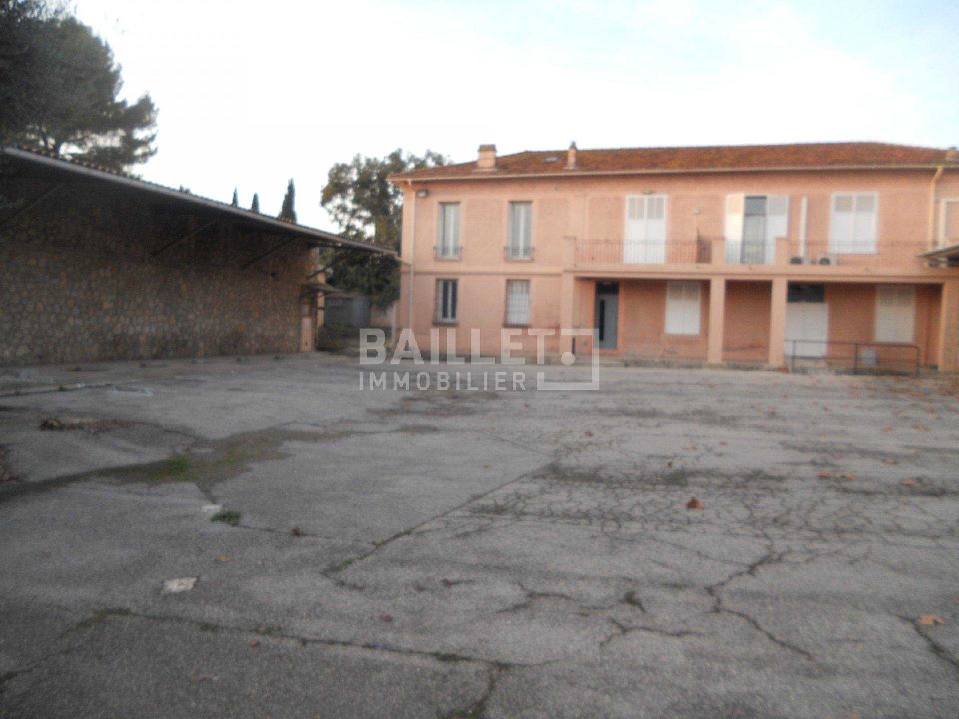 Commercial in Mougins, Alpes-Maritimes 10818388
