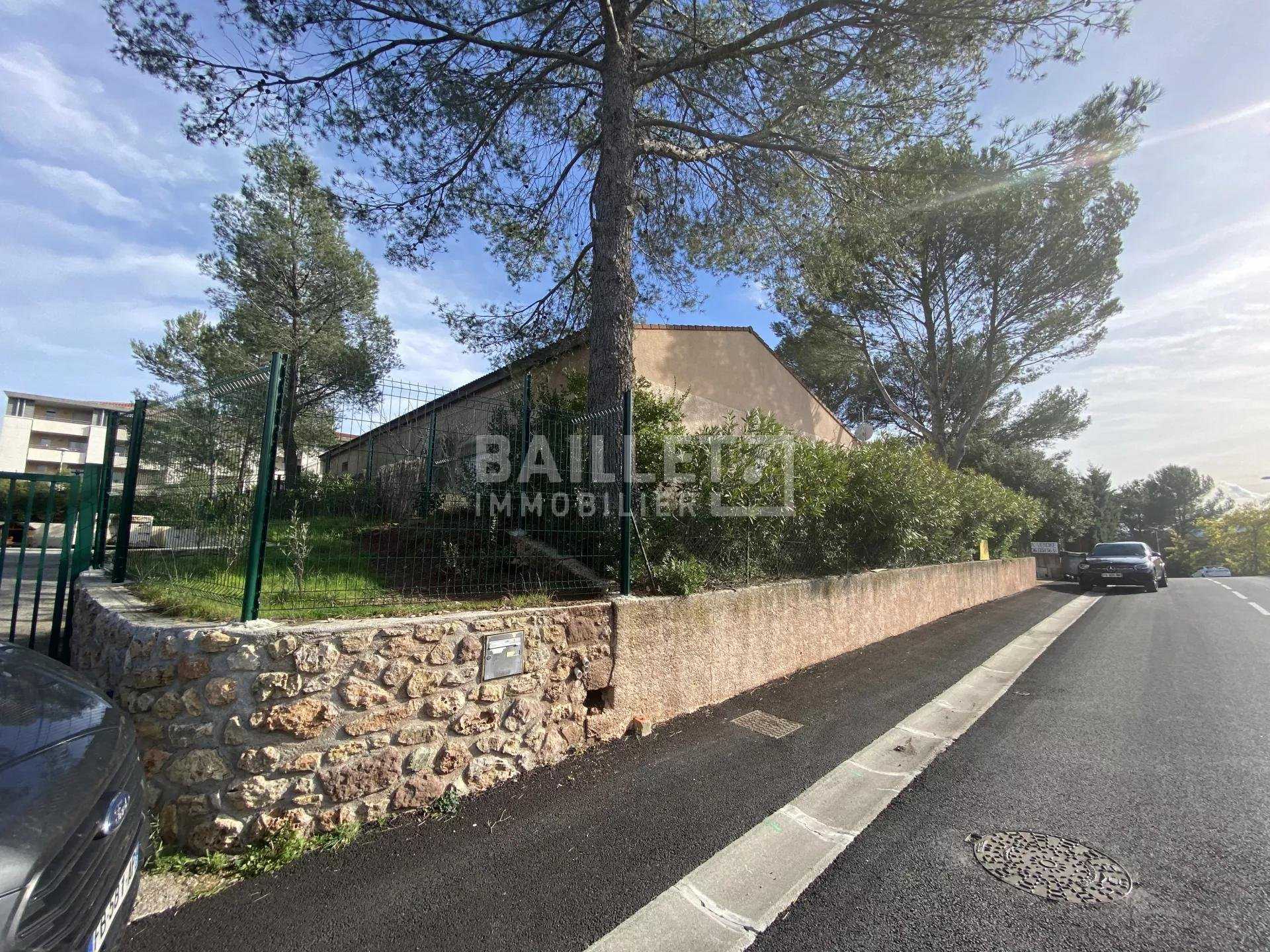 بيع بالتجزئة في Roquebrune-sur-Argens, Var 10818414