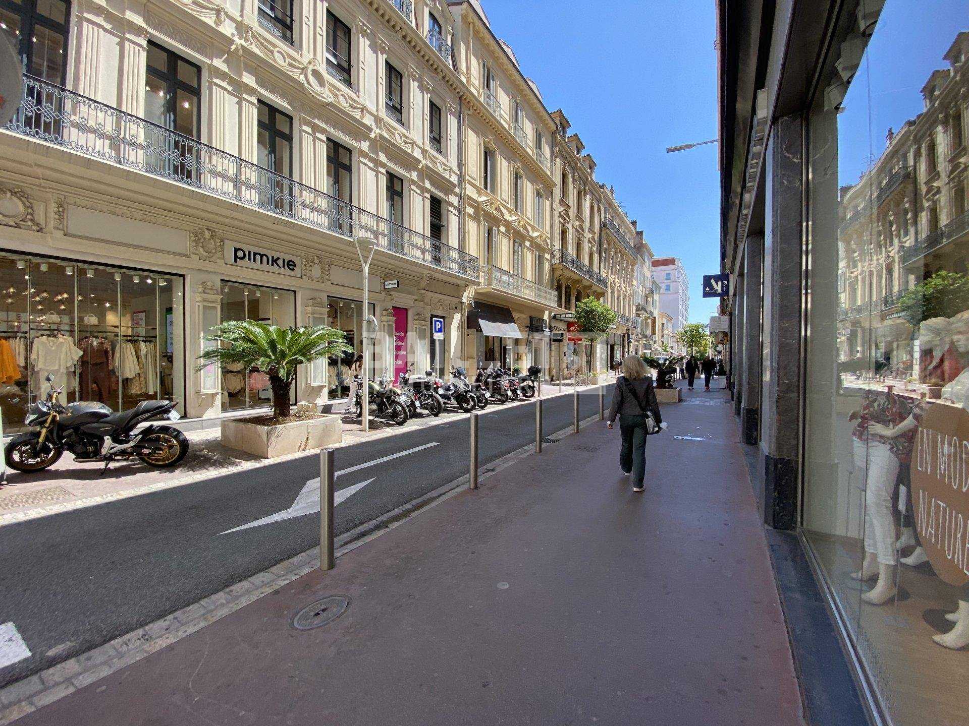 Andet i Cannes, Provence-Alpes-Cote d'Azur 10818433