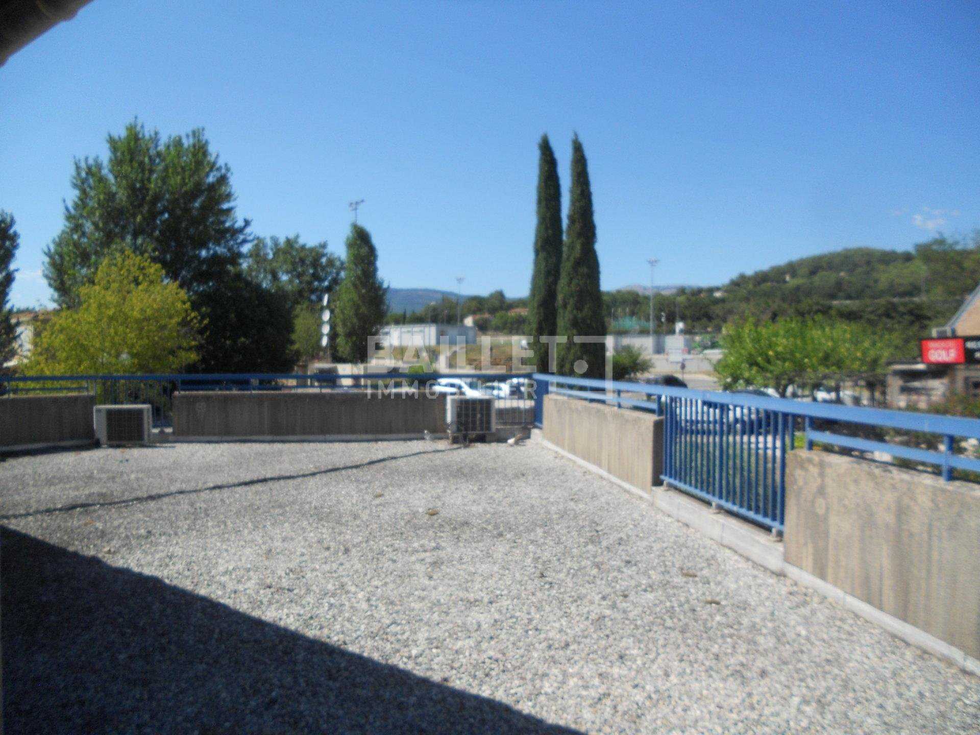 Kontor i Tourrettes, Provence-Alpes-Cote d'Azur 10818463