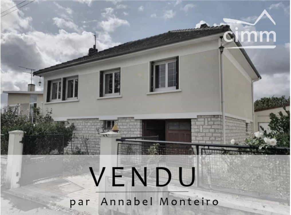 House in Saint-Doulchard, Centre-Val de Loire 10818607