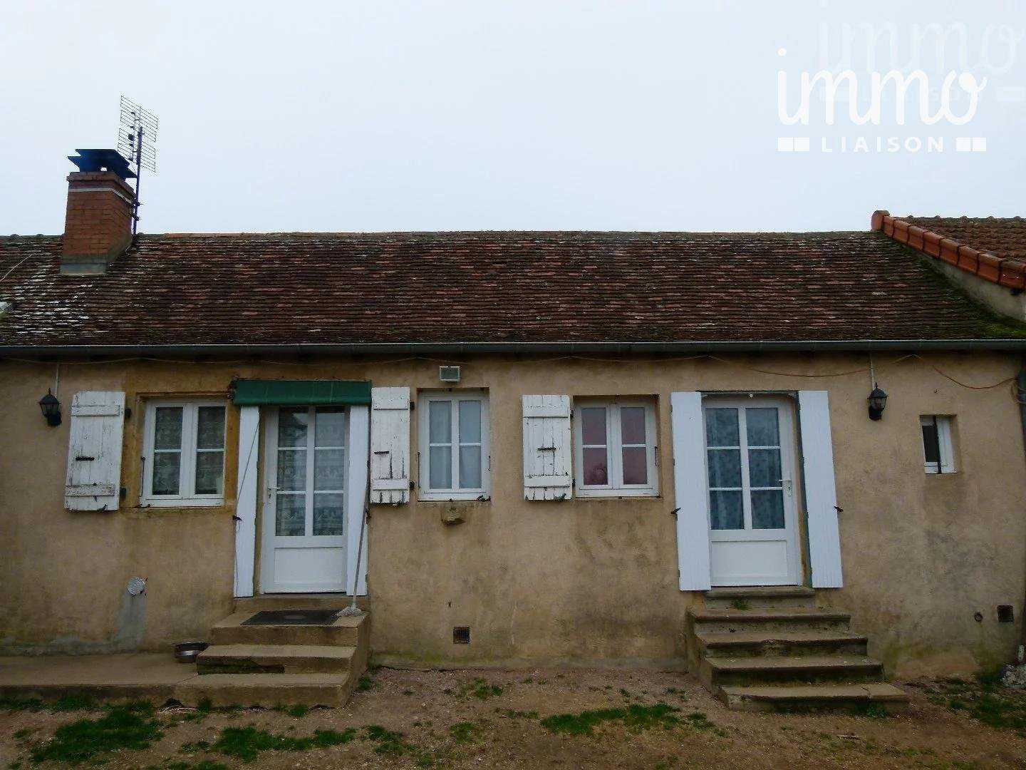 House in Marcigny, Bourgogne-Franche-Comte 10818735
