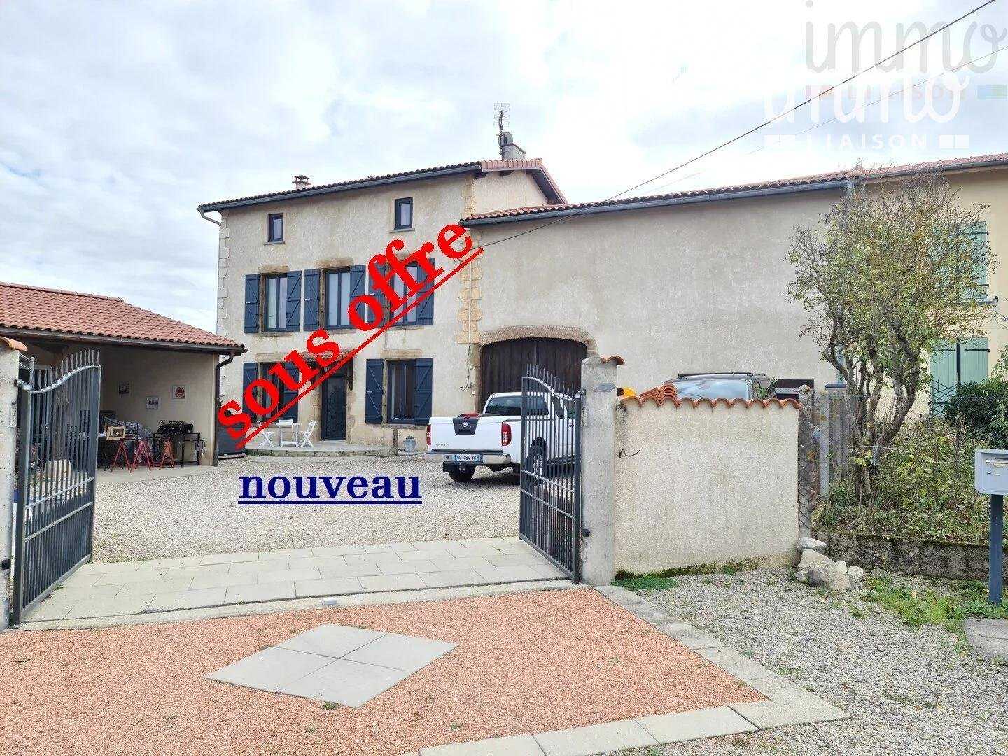 House in Courpiere, Auvergne-Rhone-Alpes 10818748