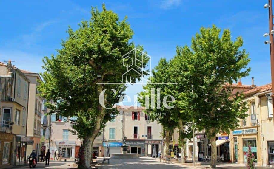 Andet i Marignane, Provence-Alpes-Cote d'Azur 10818844