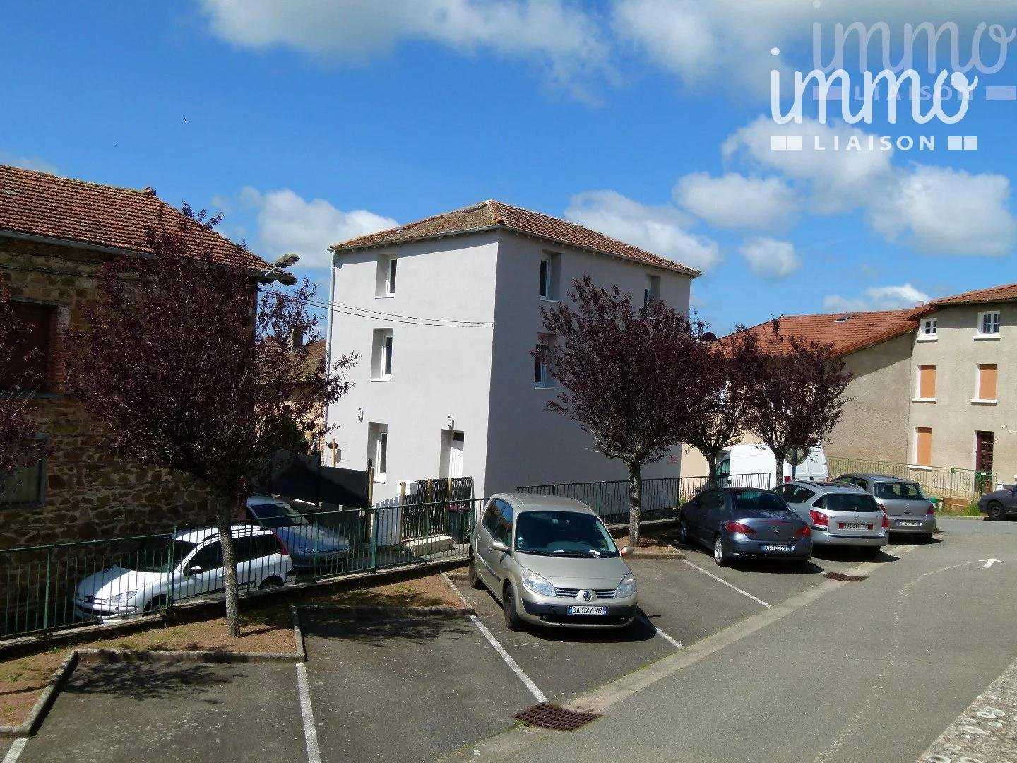 منازل متعددة في لا غريسل, أوفيرني-رون-ألب 10819015