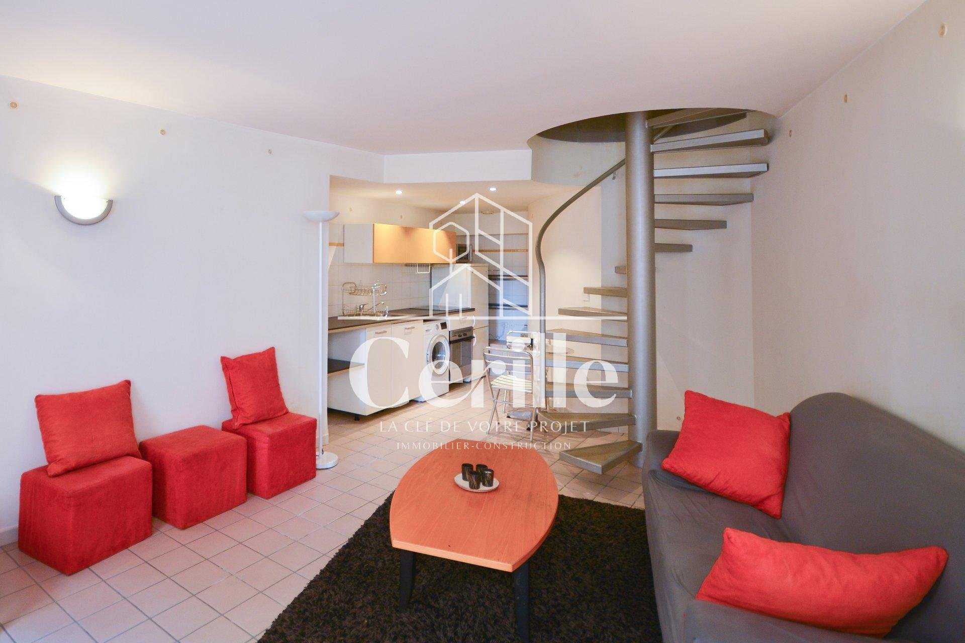 公寓 在 伊斯特尔, 普罗旺斯-阿尔卑斯-蓝色海岸 10819218