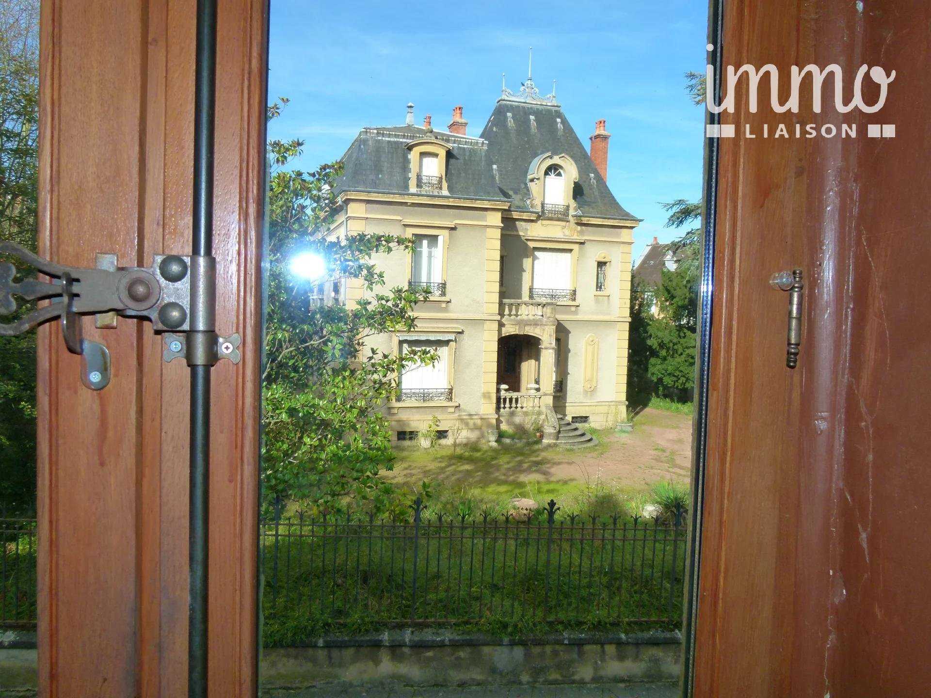 House in Ceron, Bourgogne-Franche-Comte 10819405