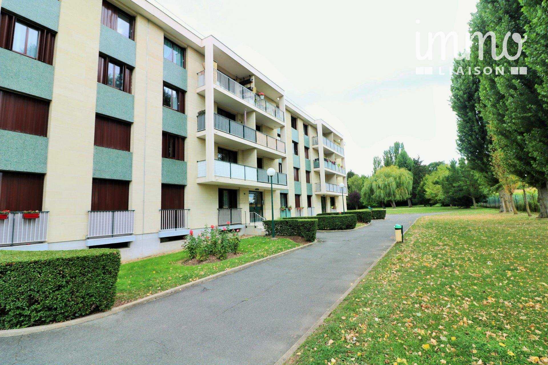 Condominium in Wissous, Essonne 10819432