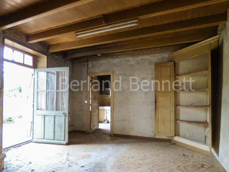Casa nel Brioux-sur-Boutonne, Nuova Aquitania 10819625