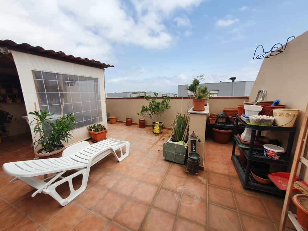 Condominium in Las Chafiras, Canarias 10819634