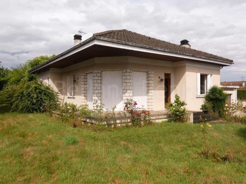Hus i Sauze-Vaussais, Nouvelle-Aquitaine 10819651